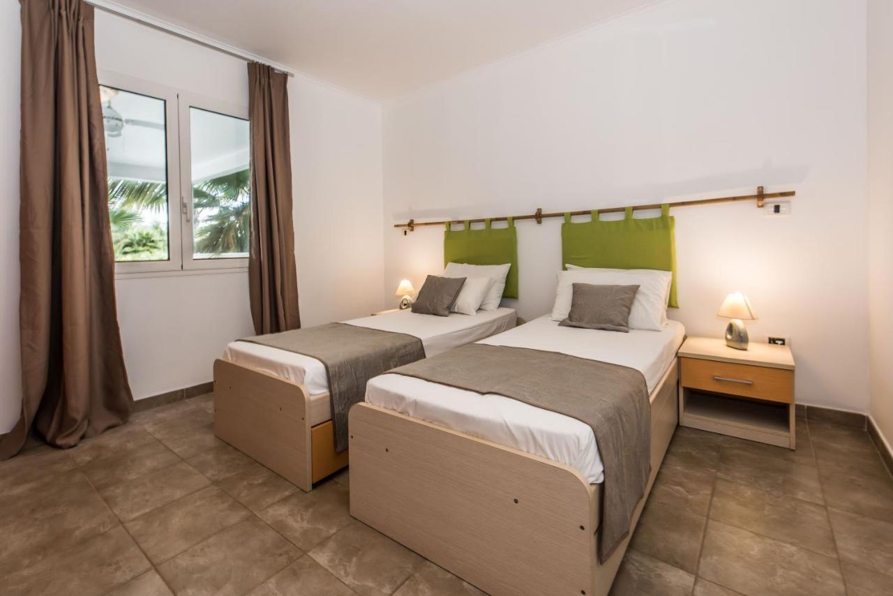 Bella Breeze Bonaire Aparthotel Playa Exterior foto